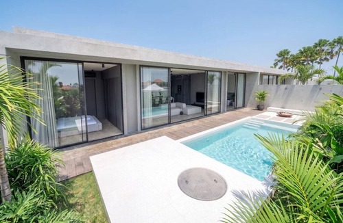 Cepaka Villa | Designer 2BR Villa in Mengwi w Pool & Beach Nearby