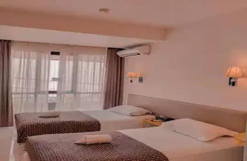 Klojen Hotel | Dewarna Hotel Zainul Arifin