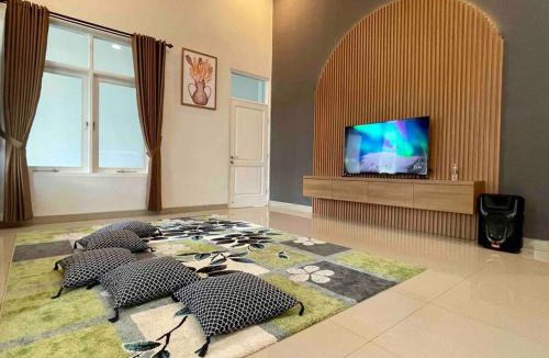 Caringin Villa | Dhanis House Bogor