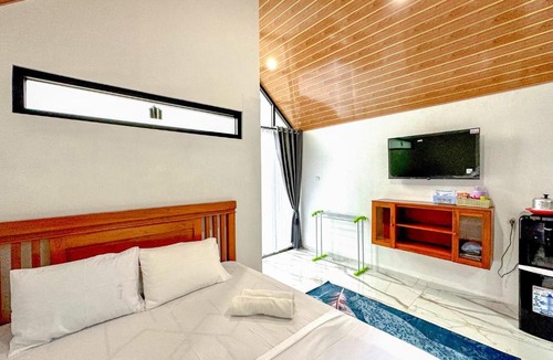 Hargomulyo Hotel | Diyanis Glamping Syariah Sekipan Tawangmangu Mitra RedDoorz