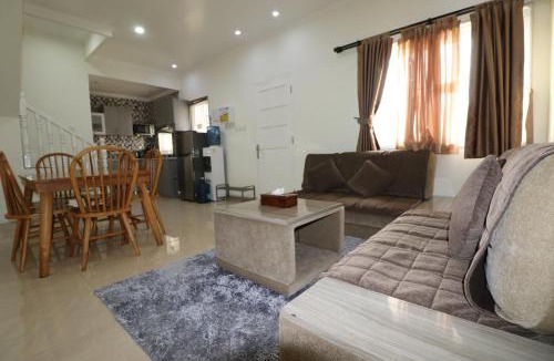 Cipanas Villa | Diyar Villas Puncak H8/7