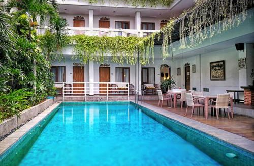Sunset Road Hotel | Dlima Hotel Villa