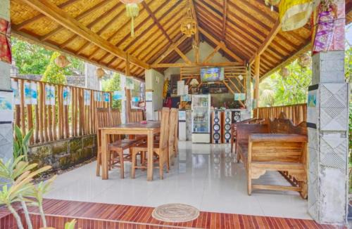Botoemadeg Cabin | DNR Lumbung Garden