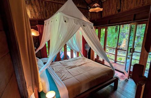 Sukasada House | Dreamy Eco Tree House by 7 Waterfalls