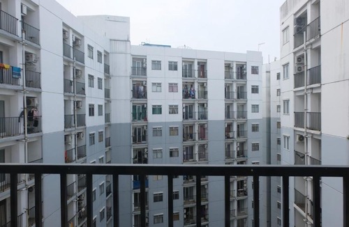 Binong Apartment | Elegant 2BR Paragon Village Apartment By Travelio