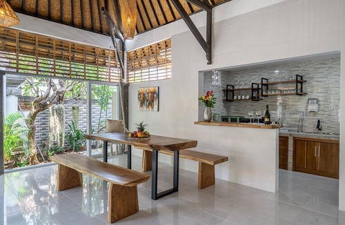 Renon House | Elegant 3-bedroom villa in Sanur Bali