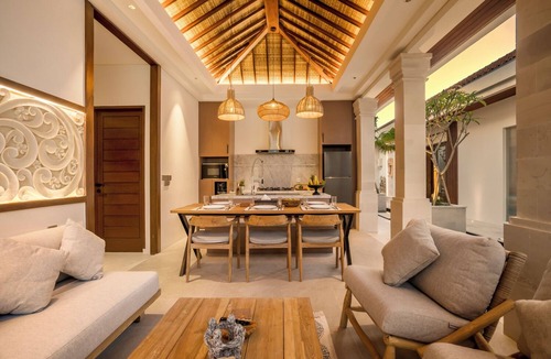 Kerobokan Villa | Elegant 4BR Retreat with Cozy Ambience
