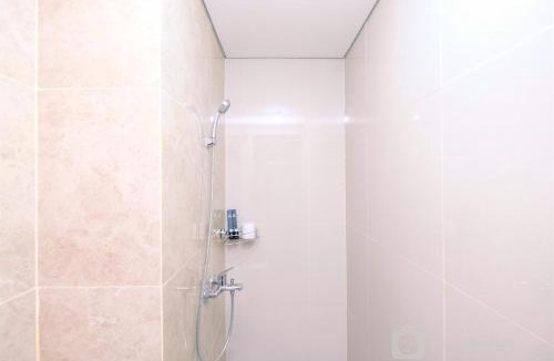 Depok Apartment | Elegant and Comfy 3BR Transpark Cibubur Apartment By Travelio