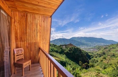 Kejajar Villa | Emerald Cabin House