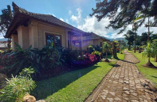 Candikuning Hotel | Enjung Beji Resort