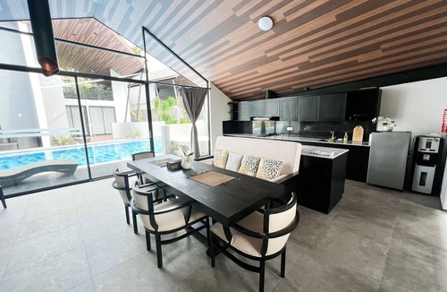 Kampial Villa | Exclusive 2BR Villa with Jacuzzi - MANA VILLAS