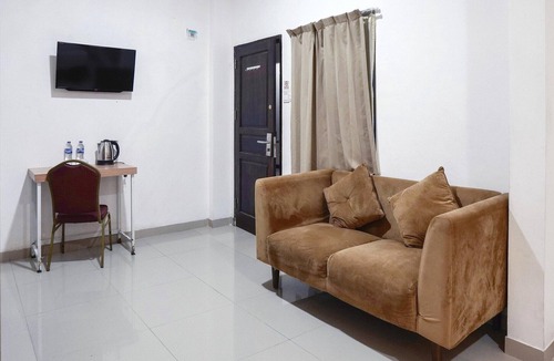 Padang House | Family Friendly Suite W/Free WiFi Parking and Pool