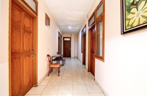 Semarang House | Family Luxury Suite W/Free WiFi and Parking