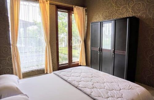 Bandung Villa | Family Only Homey Villa with Mountain View - De Reiz Cemara Syariah 3BR