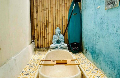 Padonan House | FOREVER SUMMER HOUSE 5-7 km away from hustle and bustle Canggu.