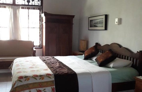 Melayang House | frannies home