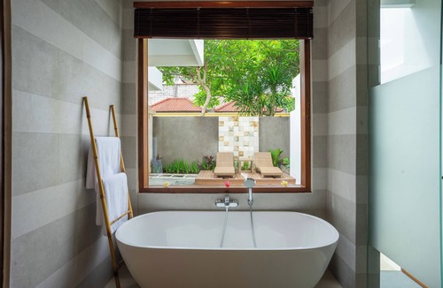 Batuan Bed & Breakfast | Freddies Resort & Villas Ubud
