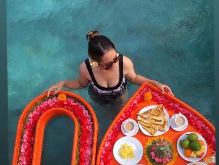 Melayang Bed & Breakfast | Galang hari villa