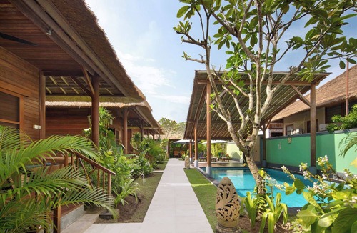 Jungut Batu House | Gecko Bungalow. Affordable & ideal for solo and couple. Walk to Beach & Cafes.