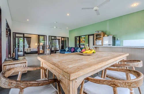 Peliatan Villa | Gianyar Villa - Three Bedroom Villa, Sleeps 6