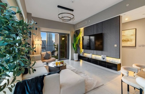 Banjartegehe Apartment | Gogoto8 Premium 3.5 BR Burj Khalifa LED View
