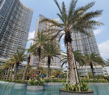 Pantai Indah Kapuk Apartment | Gold coast studio korean room netflix wifi