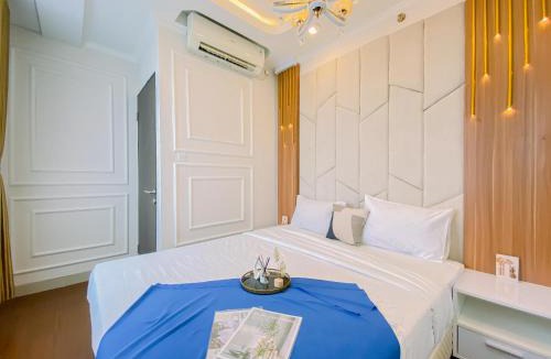 Depok Apartment | Good and Warm 2BR at Transpark Cibubur Apartment By Travelio