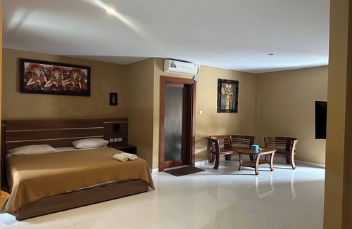 Downtown Kuta Hotel | Gora Beach Inn