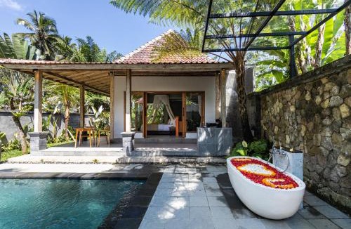 Taro Cabin | Govinda House