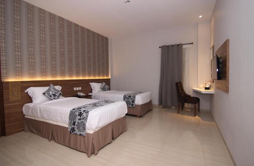 Surakarta Hotel | Grand Amira Hotel Solo, Azana Hotels Collection