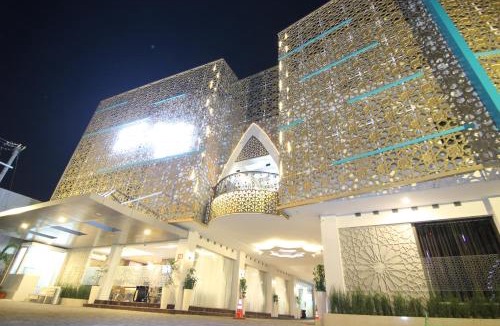 Surakarta Hotel | Grand Amira Hotel Solo, Azana Hotels Collection