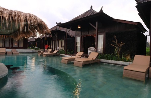 Kenderan Villa | Great for couple, One-Bedroom Villa with Pool View