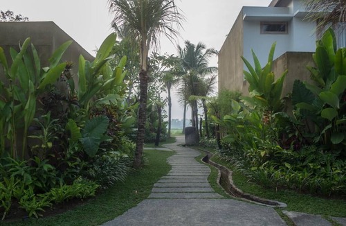 Lodtunduh Villa | Greenery 3 Bedroom + Breakfast with Private Pool Villa