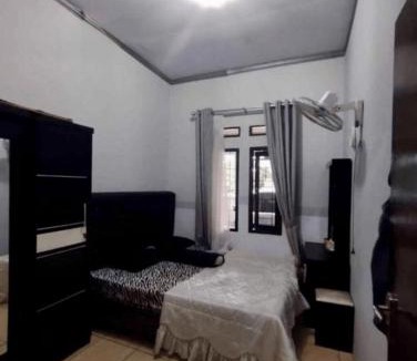 Bojong Gede House | Guesthouse Citavile