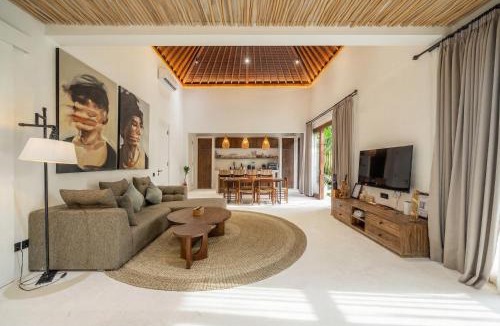 Melayang Villa | Harmony by DH - Private Pool Villa with Rooftop Terrace&Rice Field Views