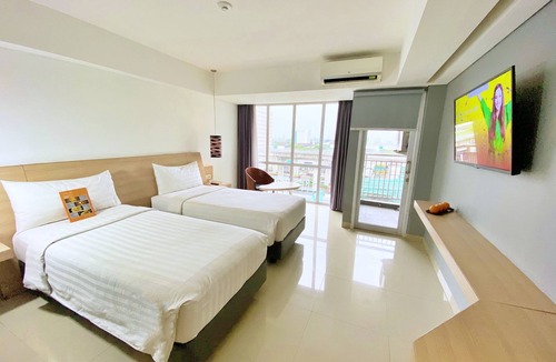 Jatinegara Hotel | Harper MT Haryono by ASTON