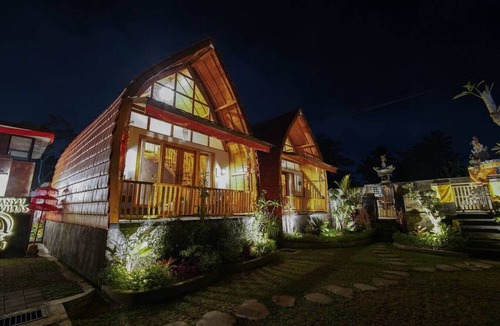 Melayang Villa | Hidden 1BR Peaceful A-Frame Villa | Ubud Area