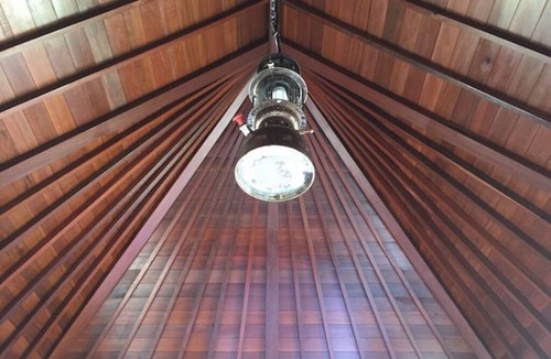 Sayan Villa | Hidden Point Villa 5 minutes to rice field walk. Wooden House with Large Pool