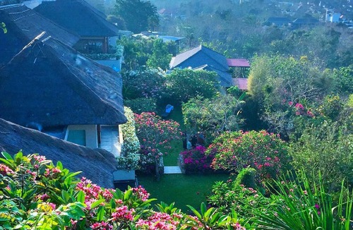 Bukit House | Holiday house Seminyak for 1 - 12 persons with 6 bedrooms - Holiday home