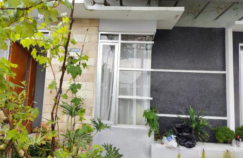 Garut House | Homestay Srikandi