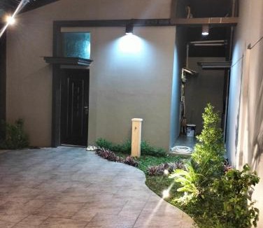 Cirebon House | HOMY guesthouse 1 - dekat pintu TOL