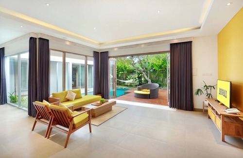 Kerobokan Villa | Honeymoon Bliss 3 Bedroom Villa in Seminyak (2);
