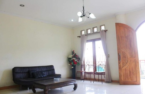 Megamendung Hotel | Hotel Graha Pertiby