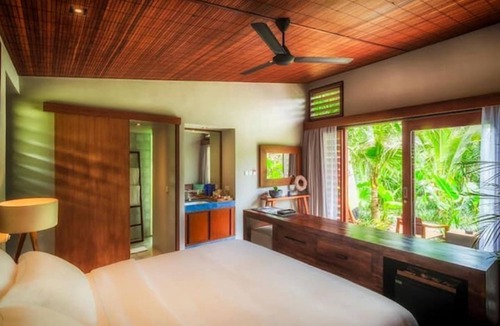 Keramas Bed & Breakfast | Hotel Komune Keramas Beach Front Pool Suite Room