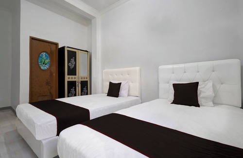 Sukabumi Hotel | Hotel O 94843 Syariah Hj. Lilis Sukabumi