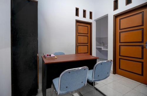 Sukabumi Hotel | Hotel O 94843 Syariah Hj. Lilis Sukabumi