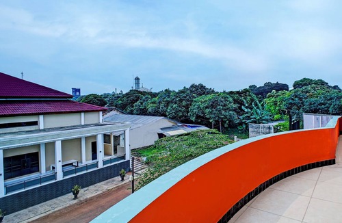 Depok Hotel | Hotel O Depok Near Bhayangkara Brimob Hospital