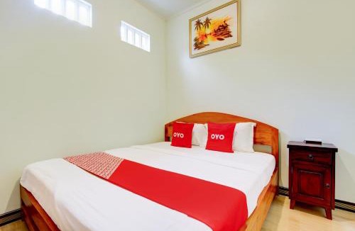 Mungkid Hotel | Hotel O Mbah Carik Homestay Syari'ah