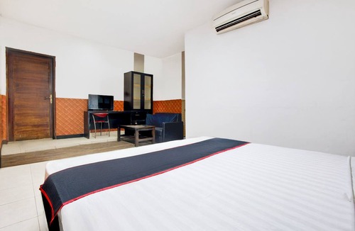 Tegal Hotel | Hotel O Mega Inn Guest House