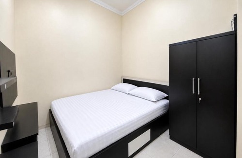 Pekalongan Hotel | Hotel O near Hermina Hospital Pekalongan formerly Guesthouse Dira